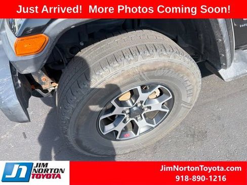 Used 2019 Jeep Wrangler Unlimited Rubicon AWD/4WD image 7