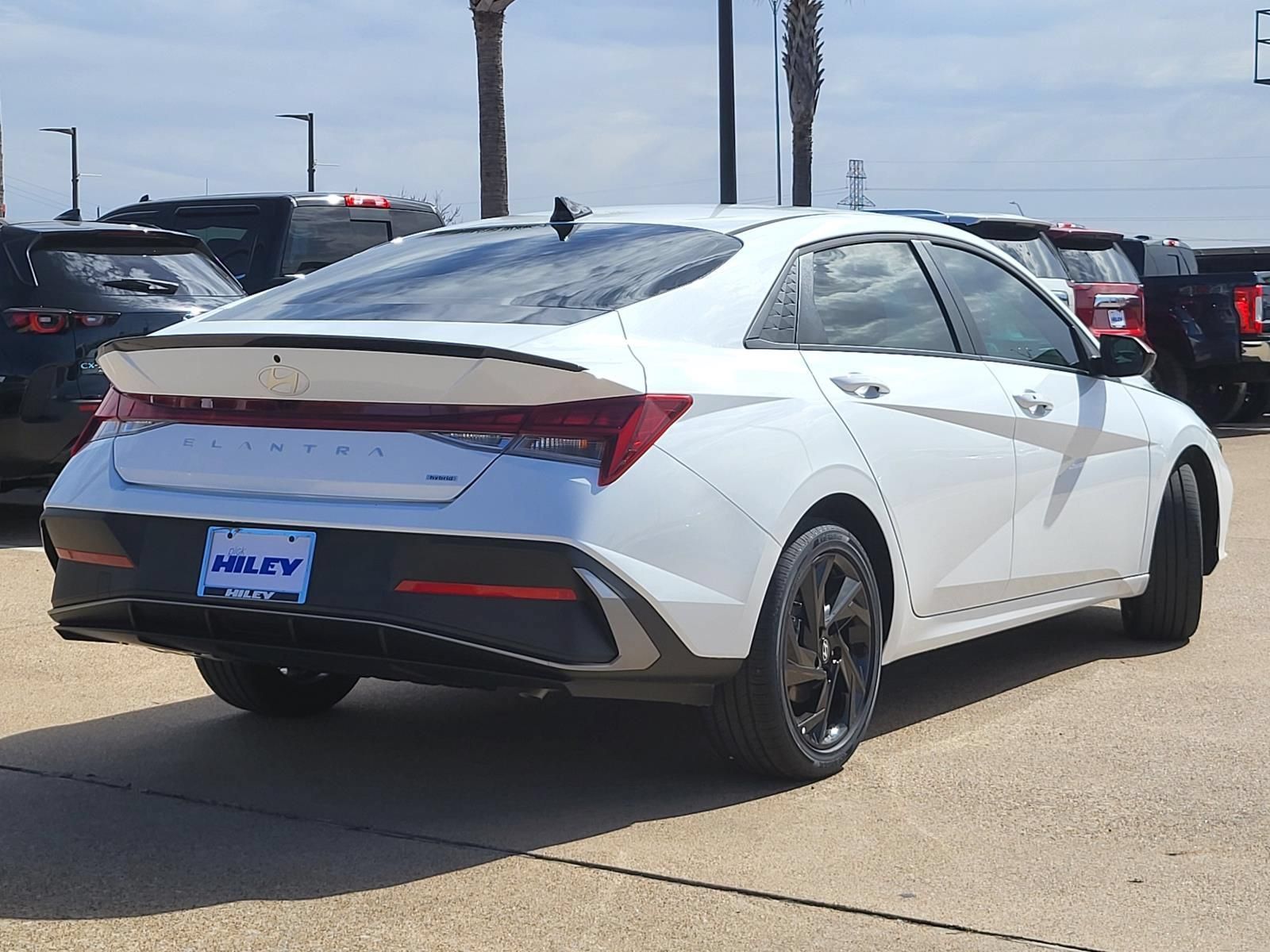 New 2026 Hyundai Elantra SEL FWD image 5