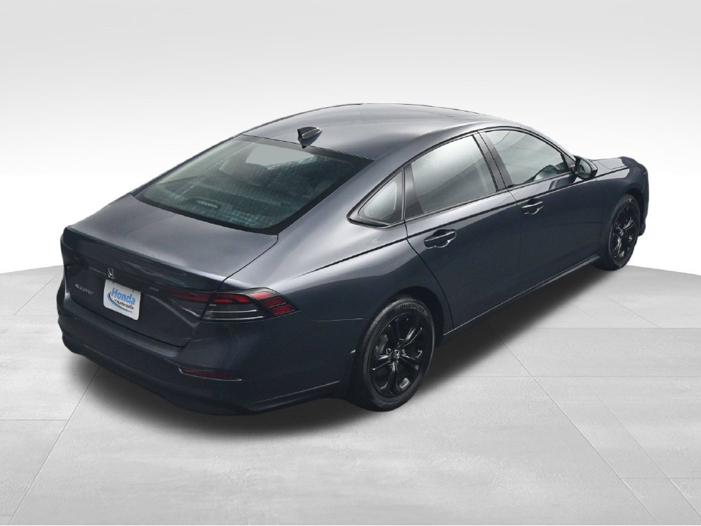 Used 2025 Honda Accord SE image 42