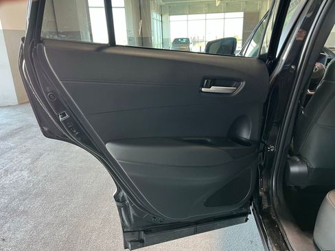 Used 2026 Toyota Corolla Cross XLE w/ Convenience Package FWD image 37