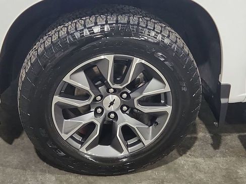 Used 2024 Chevrolet Silverado 1500 RST image 14