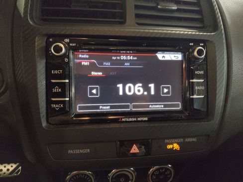 Used 2018 Mitsubishi Outlander Sport LE FWD image 25