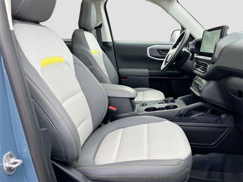 Used 2025 Ford Bronco Sport Badlands w/ Sasquatch Badlands Package image 27