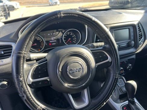 Used 2017 Jeep Compass Sport w/ Cold Weather Group image 8