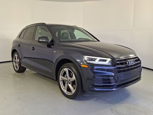 Used 2020 Audi Q5 2.0T Titanium Premium Plus w/ Premium Plus Package image 1