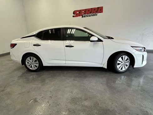 Used 2024 Nissan Sentra S FWD image 2