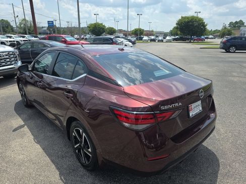 Used 2025 Nissan Sentra SV FWD image 6