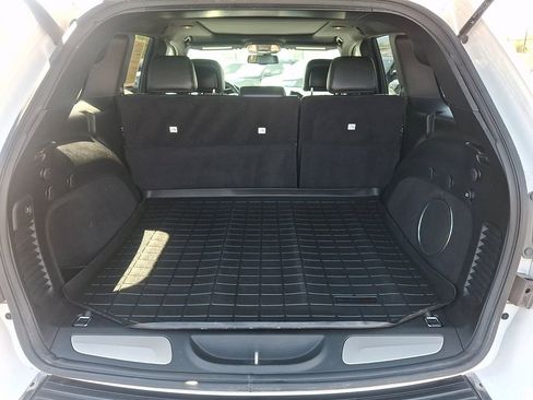 Used 2016 Jeep Grand Cherokee Overland AWD/4WD image 29