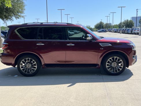 Used 2021 Nissan Armada Platinum w/ Captain's Chairs Package RWD image 11