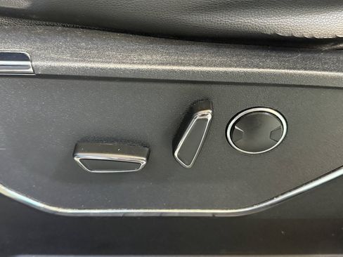 Used 2021 Ford F150 Lariat AWD/4WD image 26