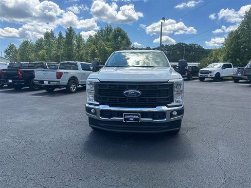 New 2026 Ford F250 XL w/ FX4 Off-Road Package image 2