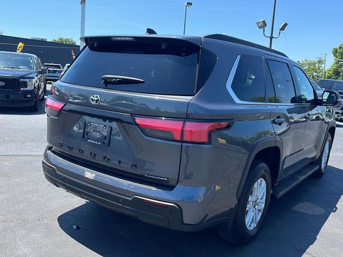Used 2025 Toyota Sequoia SR5 AWD/4WD image 5