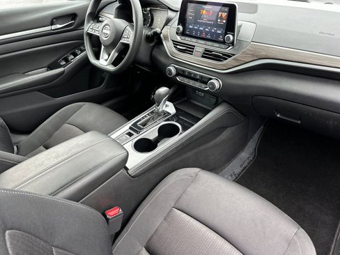 Used 2023 Nissan Altima 2.5 SV AWD/4WD image 15