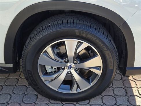 Used 2021 Subaru Ascent Premium w/ Convenience Package image 20