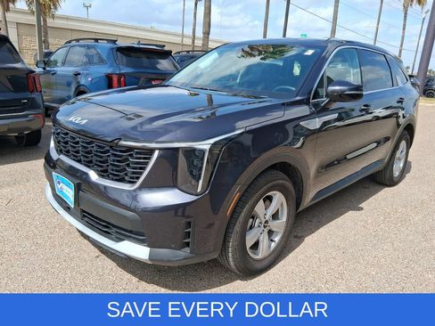 Used 2026 Kia Sorento LX FWD image 3