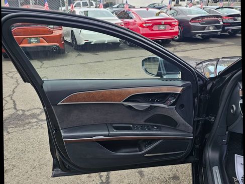 Used 2021 Audi A8 L 3.0T AWD/4WD image 9