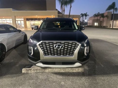 Used 2022 Hyundai Palisade SEL image 2