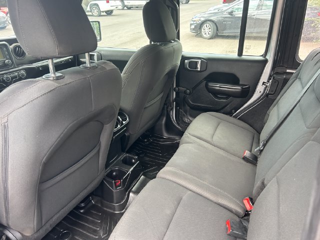 Used 2018 Jeep Wrangler Unlimited Sport AWD/4WD image 24