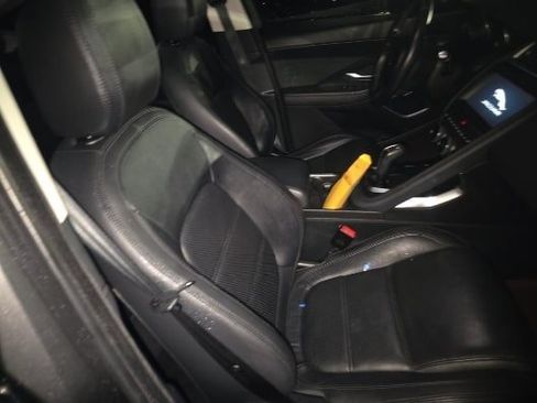 Used 2020 Jaguar E-PACE image 10