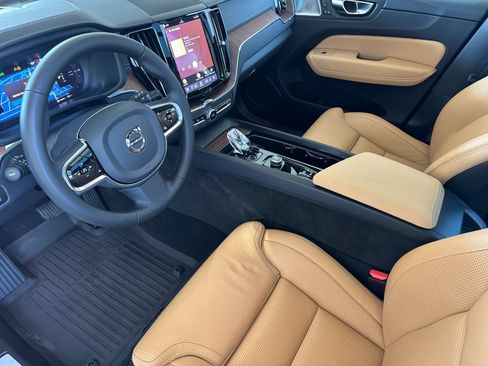 Certified 2024 Volvo XC60 T8 Ultimate w/ Protection Package Premier AWD/4WD image 14