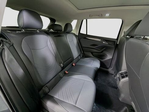 New 2026 Volkswagen Tiguan SE image 30