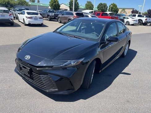 Used 2025 Toyota Camry LE FWD image 1