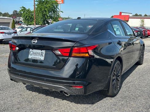 New 2026 Nissan Altima 2.5 SV FWD image 3