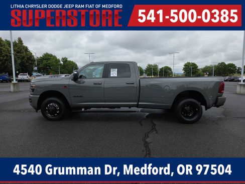 New 2026 RAM 3500 Laramie AWD/4WD image 11