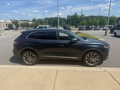 Used 2021 Lincoln Nautilus Reserve w/ Class II Trailer Tow Package FWD image 5