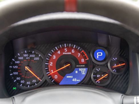 Used 2020 Nissan GT-R NISMO AWD/4WD image 22