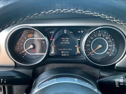 Used 2019 Jeep Wrangler Unlimited Sahara AWD/4WD image 19