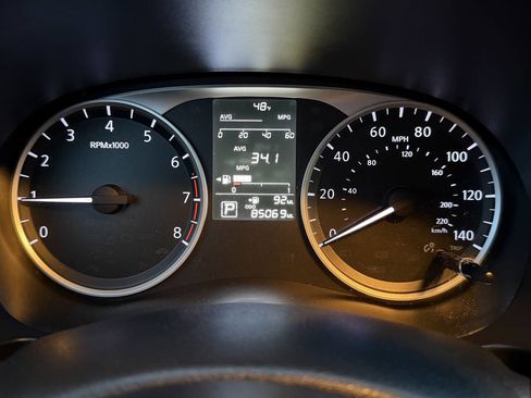 Used 2018 Nissan Kicks S image 21