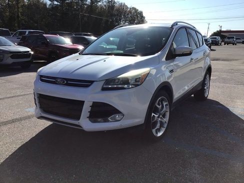 Used 2016 Ford Escape Titanium w/ Equipment Group 301A image 2