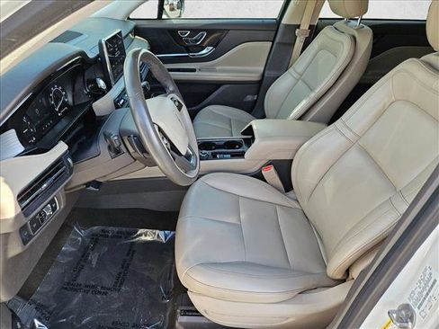 Used 2021 Lincoln Corsair FWD w/ Rear Removable Package Tray image 15