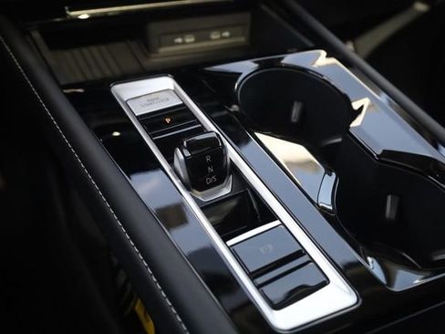 New 2026 Volkswagen Atlas SE image 18