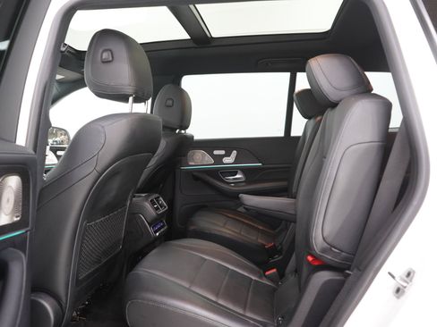 Used 2022 Mercedes-Benz GLS 450 4MATIC image 16