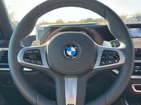 New 2026 BMW X5 xDrive40i w/ M Sport Package image 18