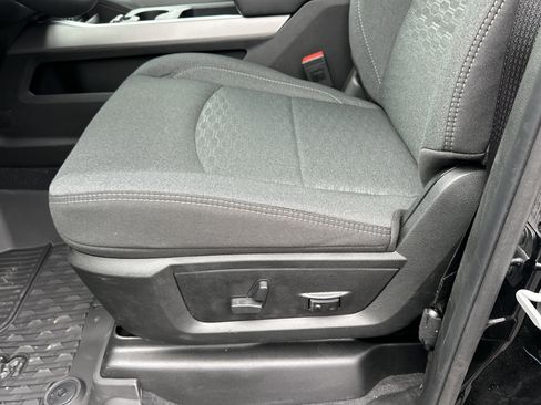 New 2026 RAM 2500 Big Horn AWD/4WD image 30