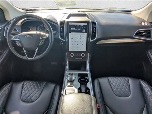 Used 2024 Ford Edge Titanium image 14