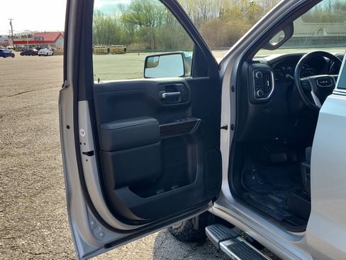 Used 2022 GMC Sierra 1500 SLE AWD/4WD image 15