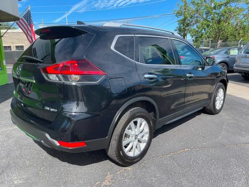 Used 2018 Nissan Rogue SV AWD/4WD image 7