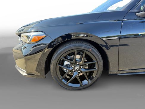 Certified 2026 Honda Civic Sport image 9