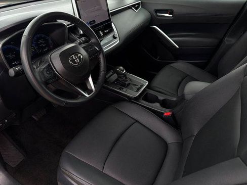 Certified 2026 Toyota Corolla Cross XLE FWD image 11