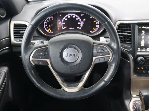 Used 2016 Jeep Grand Cherokee Limited w/ Luxury Group II RWD image 9