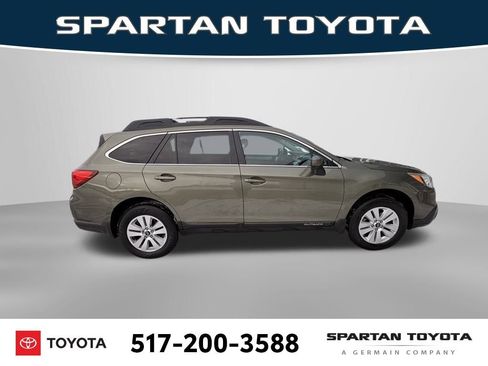 Used 2016 Subaru Outback 2.5i Premium image 9