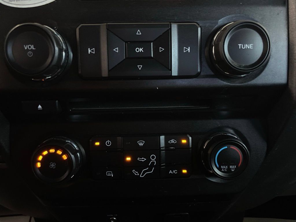 Used 2018 Ford F250 XL w/ Power Equipment Group AWD/4WD image 37