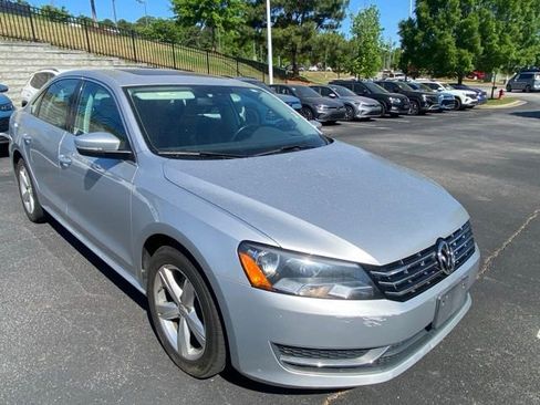 Used 2013 Volkswagen Passat TDI SE image 1