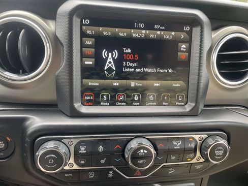 Used 2019 Jeep Wrangler Unlimited Rubicon AWD/4WD image 9