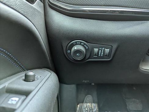 Used 2025 Jeep Compass Latitude w/ Altitude Special Edition image 15