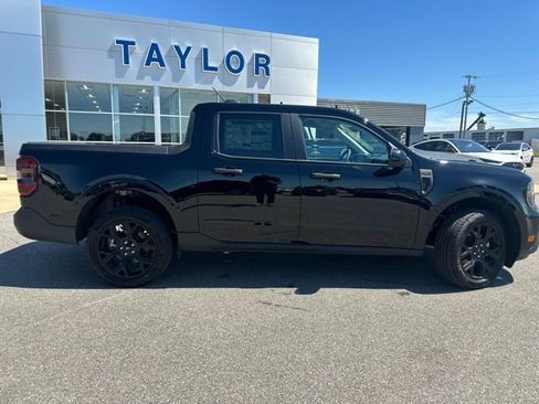 New 2026 Ford Maverick XLT w/ Black Appearance Package AWD/4WD image 17